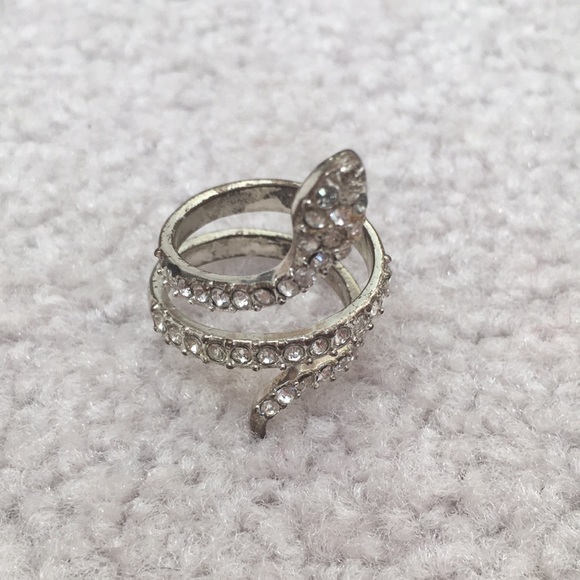 Snake Cubic Zirconia Ring Size 7 - Picture 9 of 9